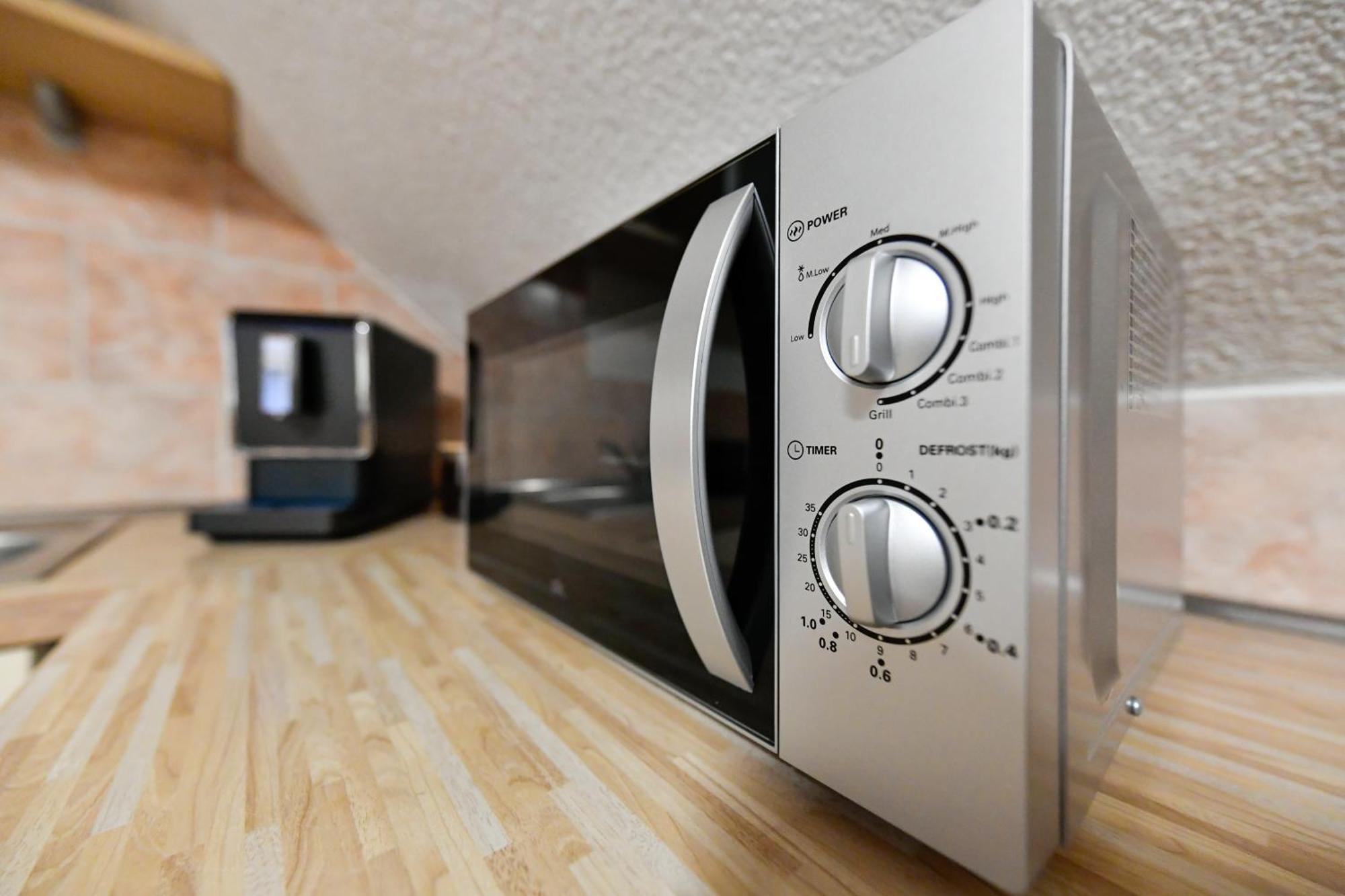 Grosses Spree Apartment, 3 Schlafzimmer Bis 10 Personen, 4X Kfz Parkplatz, Terrasse, Waschtrockner, Wlan, Netflix Cottbus Dış mekan fotoğraf